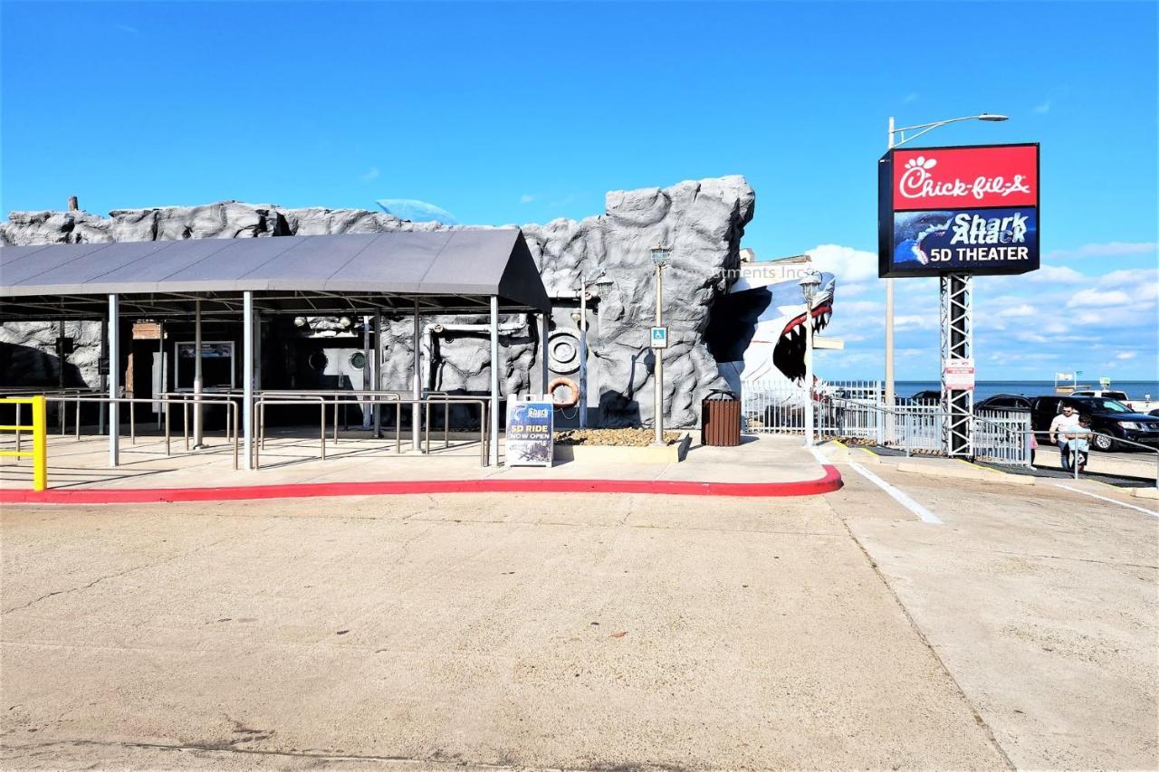 Casaazul-2605A-Couples Retreat By Beach & Pleasure Pier 1 Block Away- 2Bed 2Bath- 7 Minutes To Cruise Terminal 加尔维斯敦 外观 照片