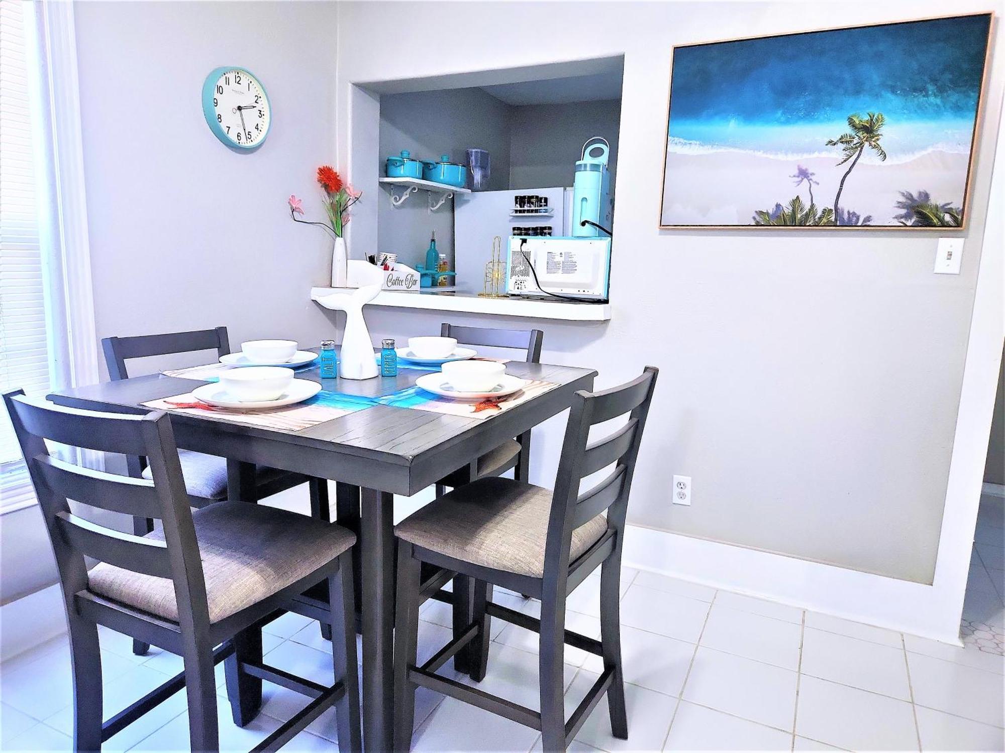 Casaazul-2605A-Couples Retreat By Beach & Pleasure Pier 1 Block Away- 2Bed 2Bath- 7 Minutes To Cruise Terminal 加尔维斯敦 外观 照片